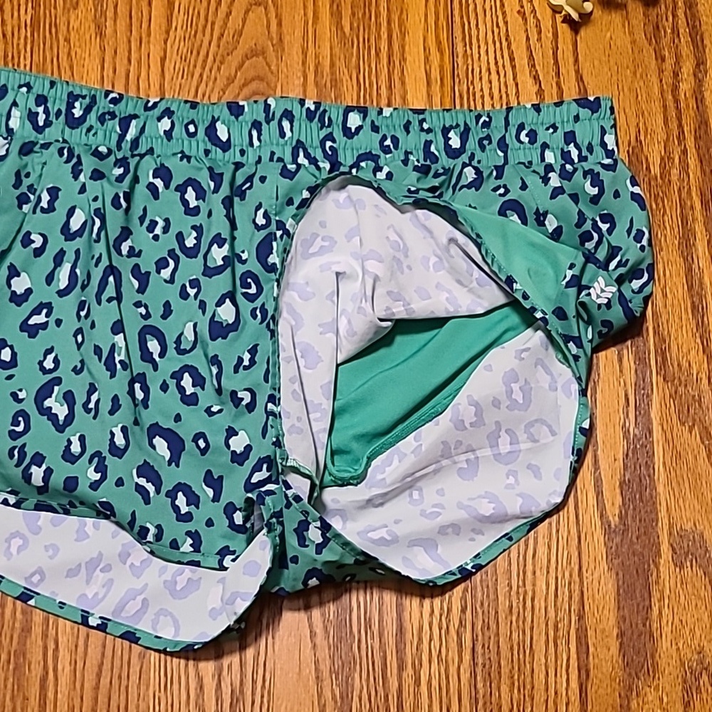 All on Motion Athletic Shorts  - Ladies Large - Picture 8 of 8